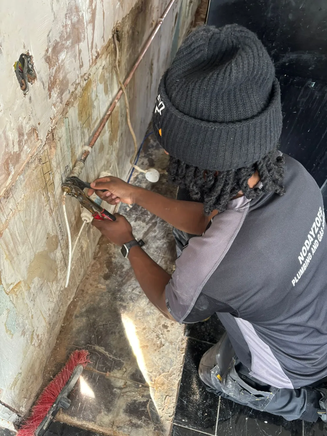 An NDO Plumbing & Gas engineer at work